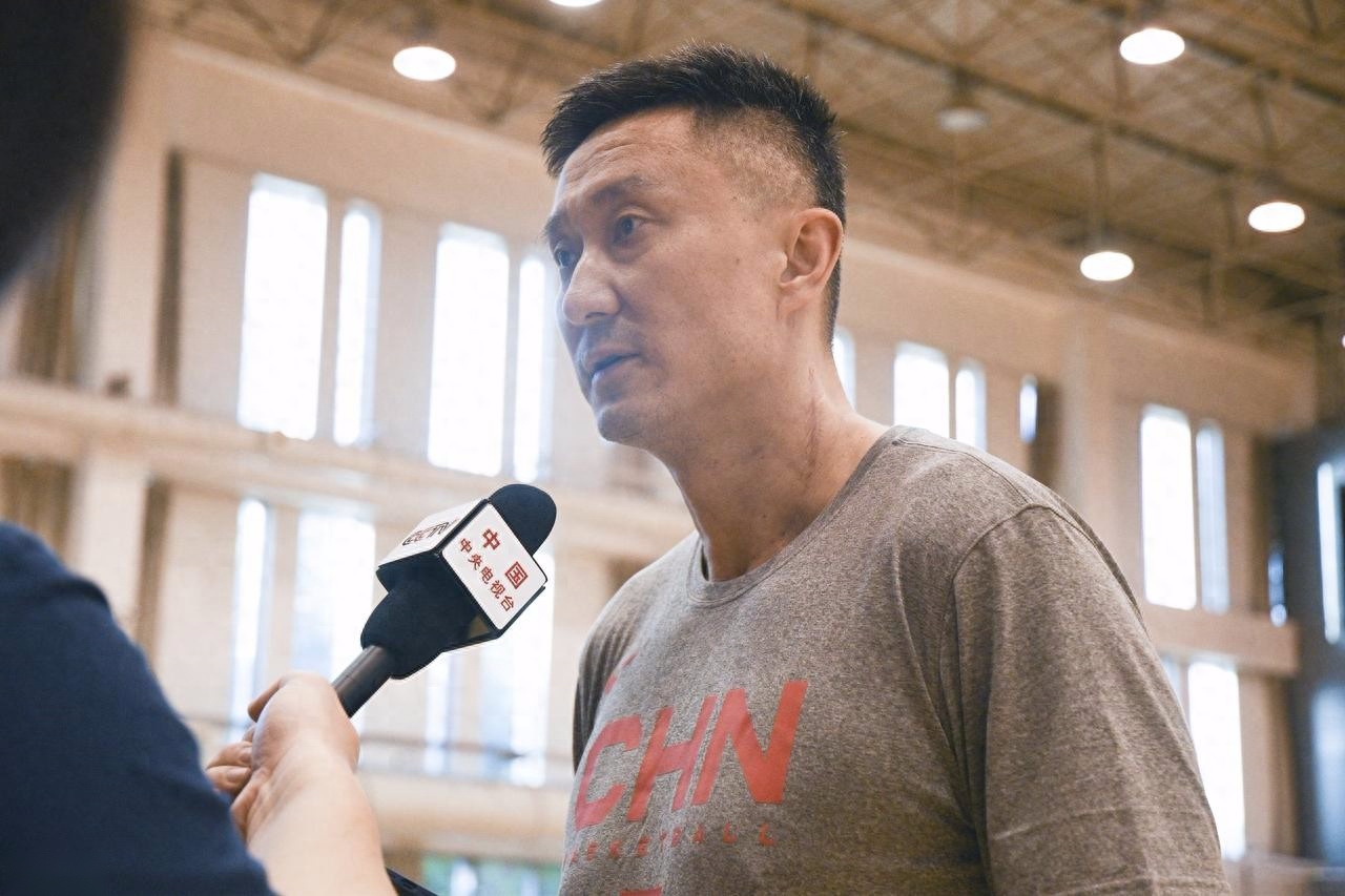 最新消息!广东男篮检查报告出炉:一人万幸,一人伤重,令人担忧